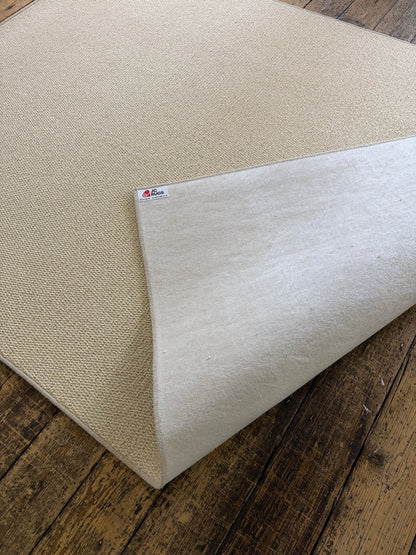 Ricecake 100% wool rug 189cm x 279cm