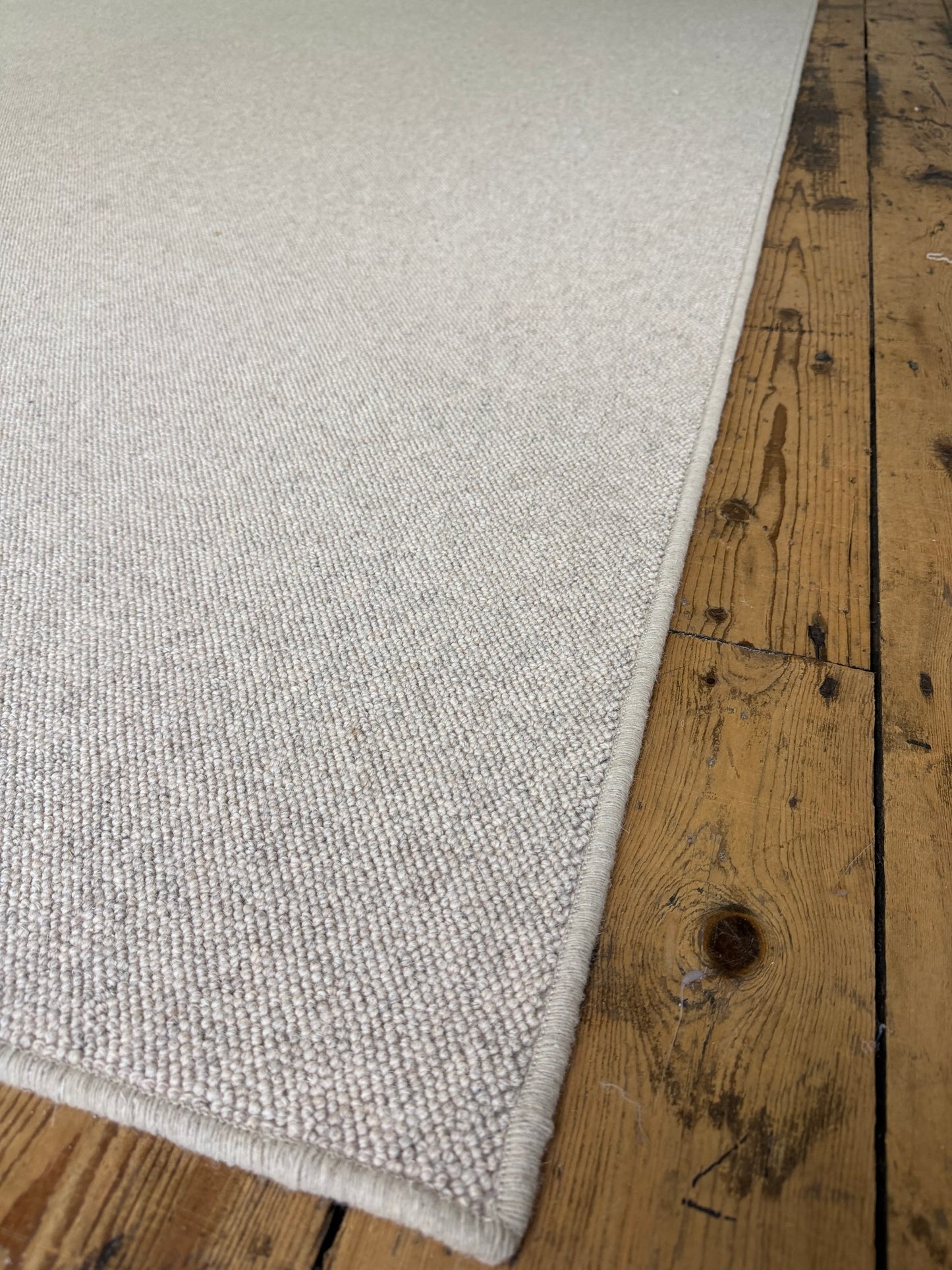 Curlew 100% wool rug 252cm x 397cm