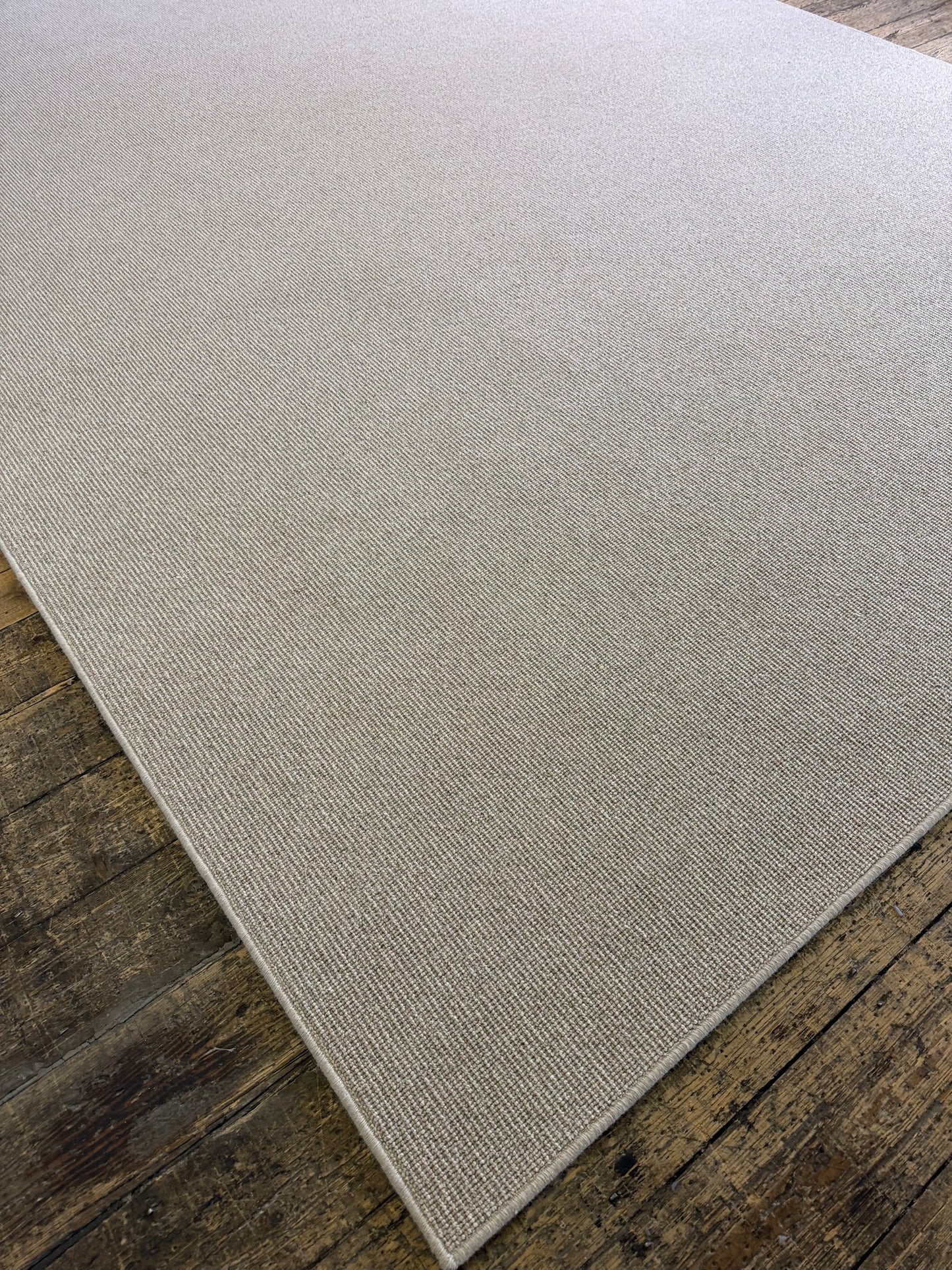 Hessian 100% wool rug 290cm x 400cm
