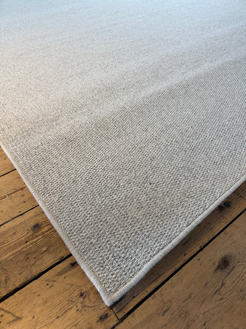 Bone 100% wool rug 250cm x 330cm