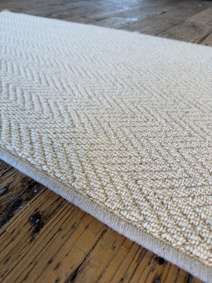 Blanc ivoire herringbone 100% wool hallway runner 70cm x 280cm