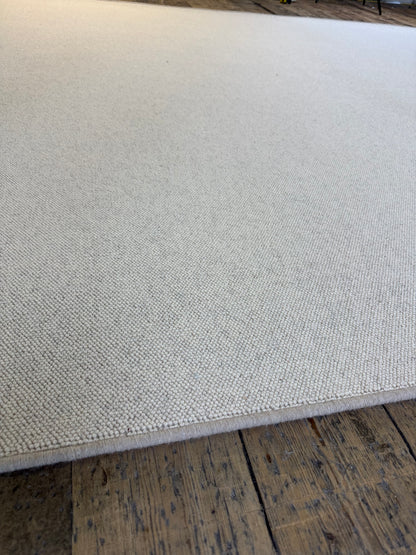 Lapwing 100% wool rug 240cm x 340cm