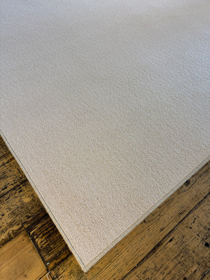 Flake 100% wool rug 215cm x 215cm