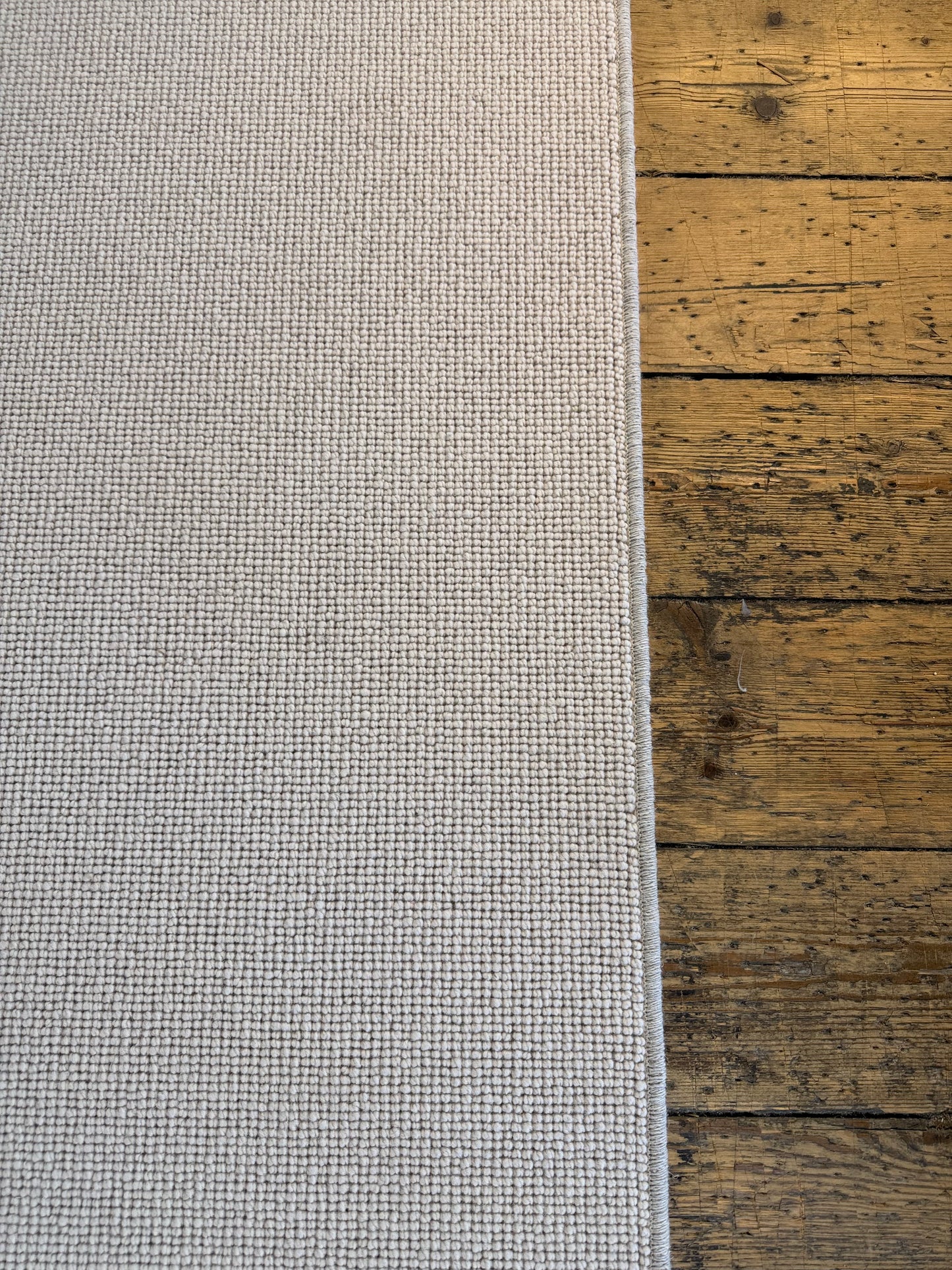 Whisper 100% wool rug 193cm x 290cm
