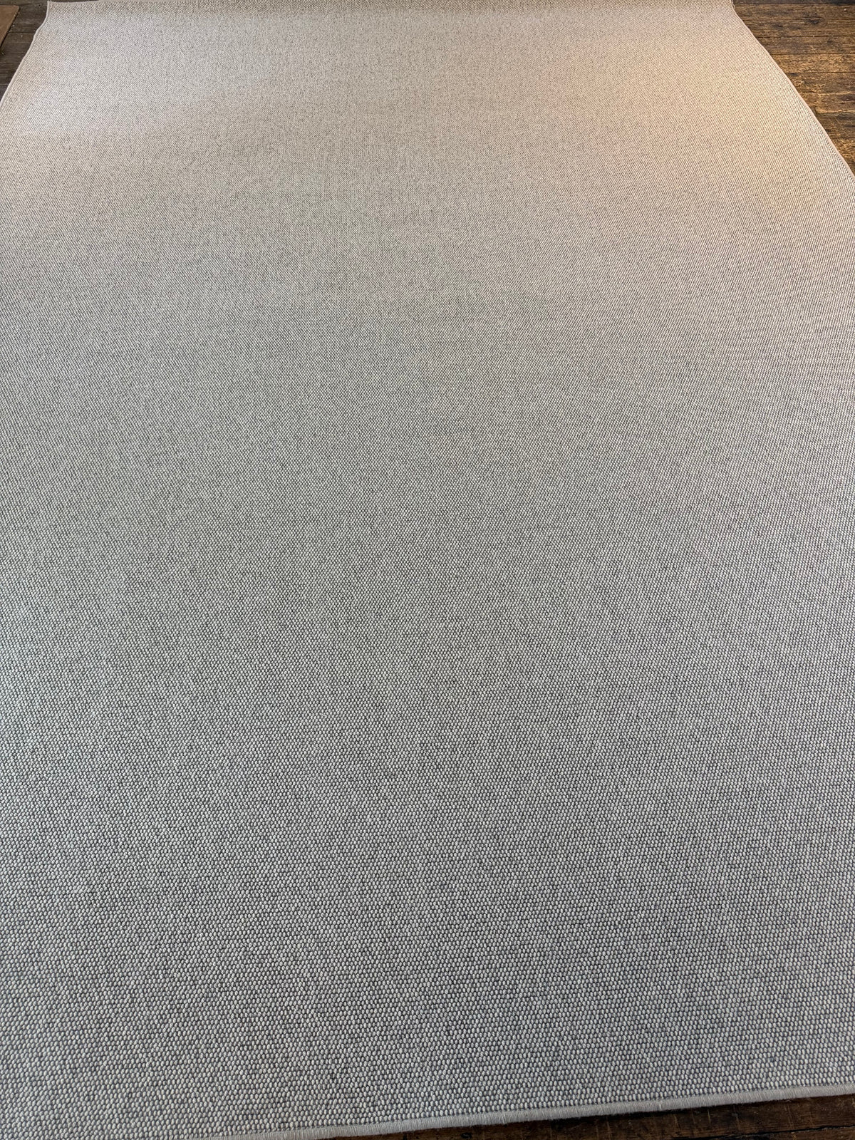 Coastal 100% wool rug 292cm x 400cm