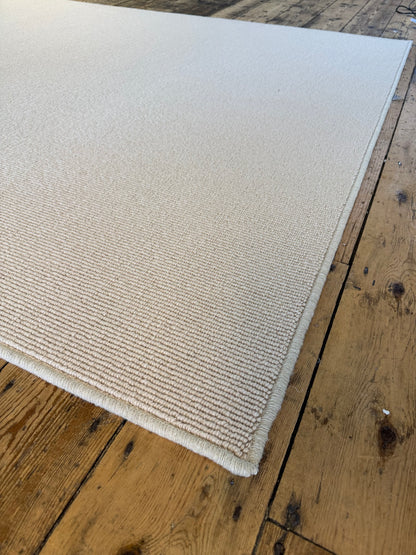 Champagne 100% wool rug 180cm x 280cm