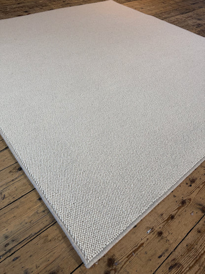 Eagle 100% undyed wool rug 200cm x 250cm