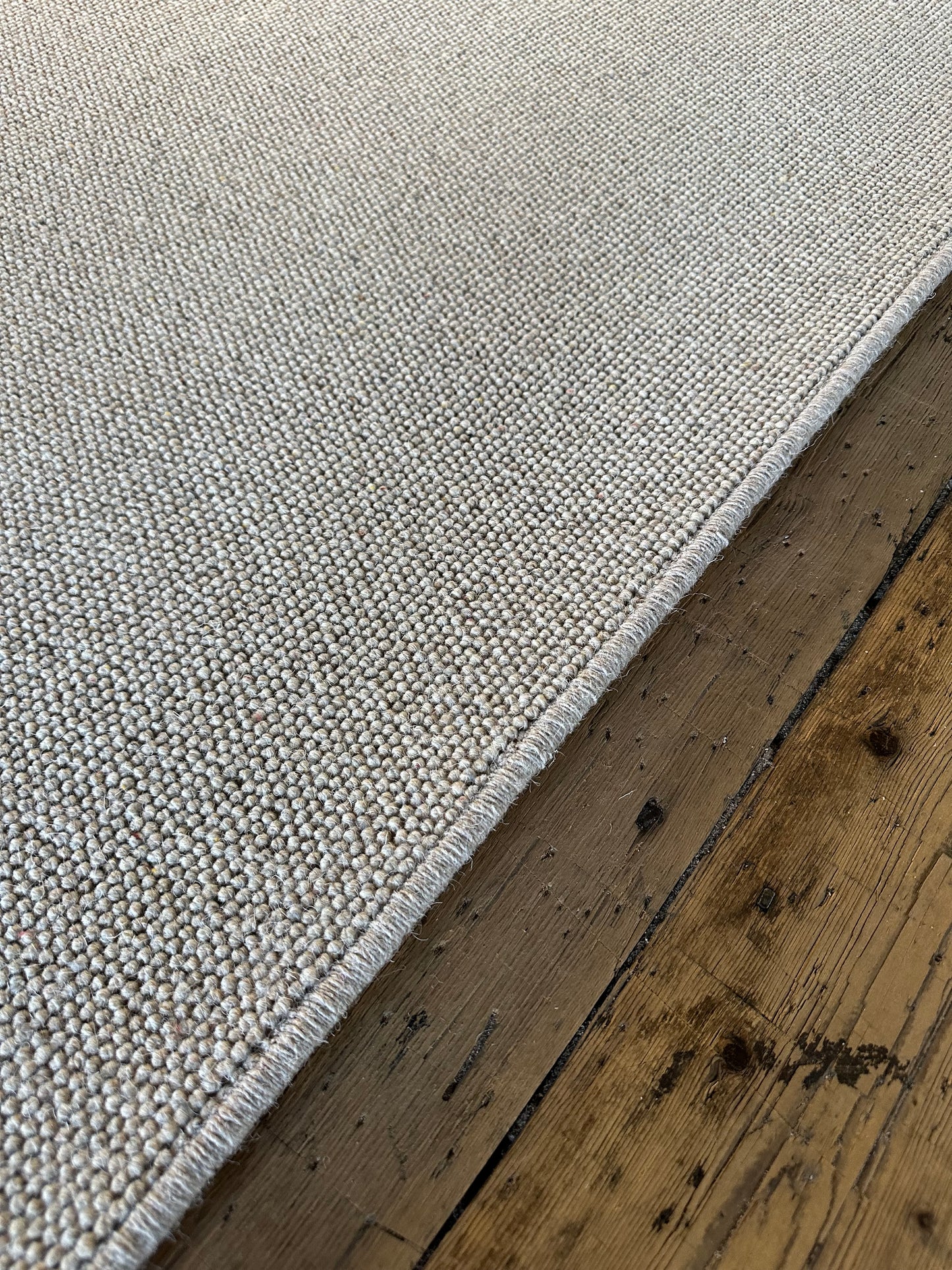 Flax 100% wool rug 200cm x 304cm