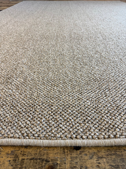 Heirloom 100% polypropylene rug 200cm x 293cm