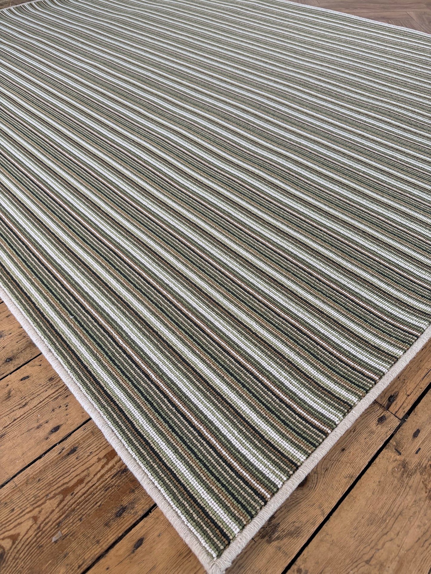 Palm bay 100% wool rug 207cm x 272cm
