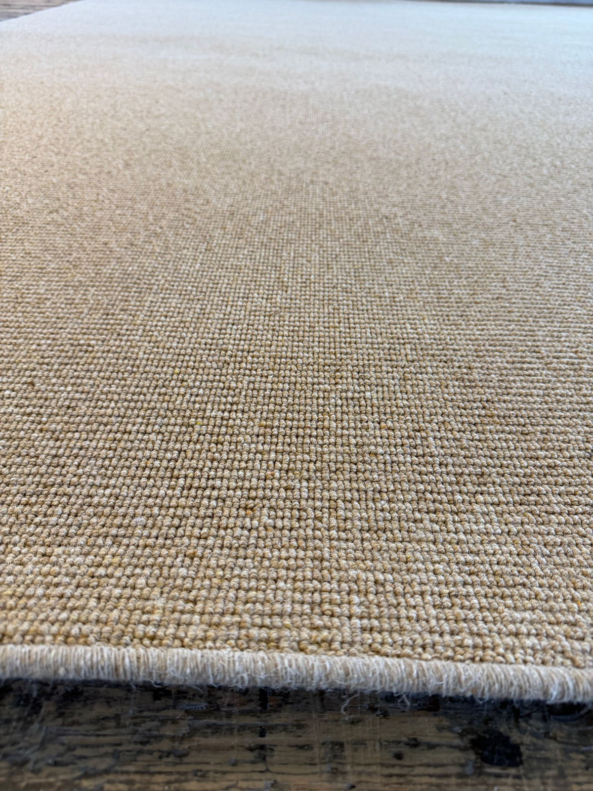 Wild ginger 100% wool rug 273cm x 370cm