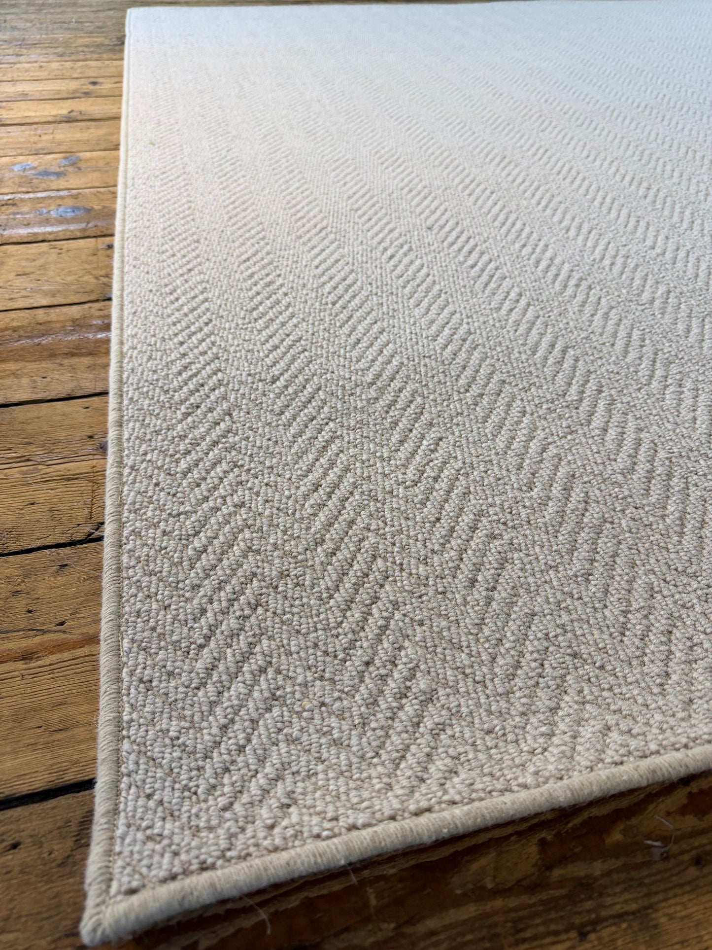 Aran herringbone 100% wool rug 240cm x 240cm