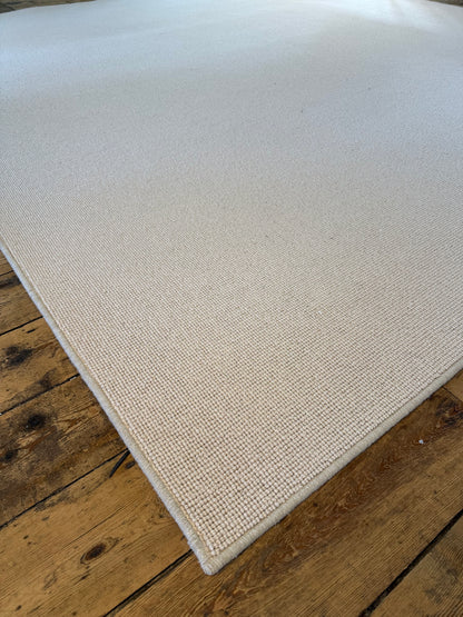 Dalesbread 100% wool rug 286cm x 313cm