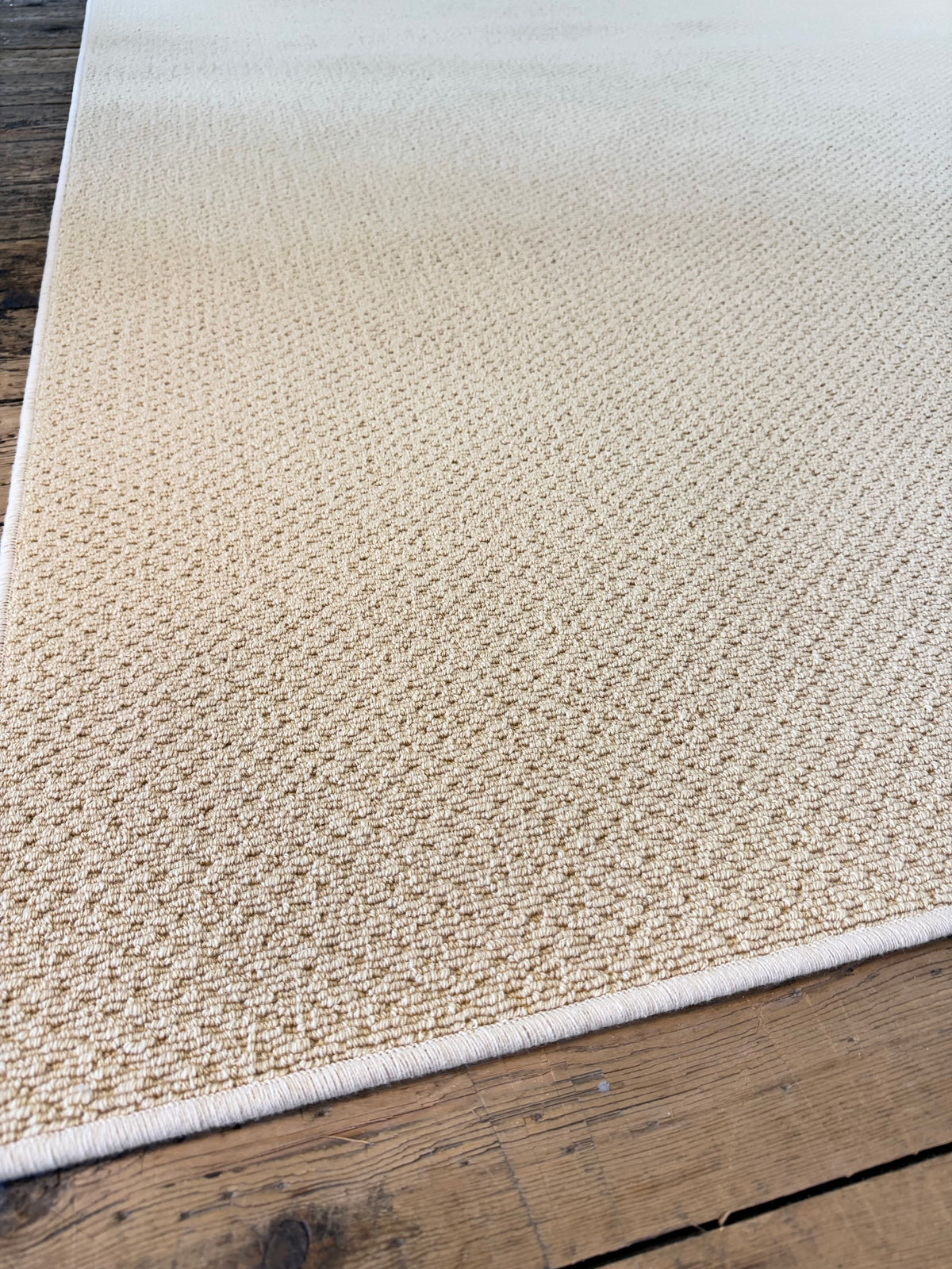 Mustard 100% wool rug 276cm x 330cm