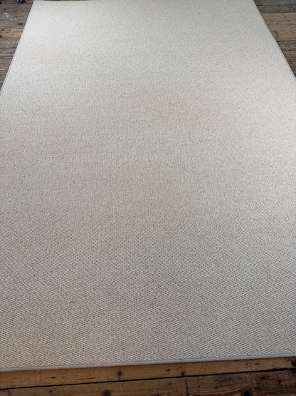 Rice cake 100% wool rug 230cm x 330cm