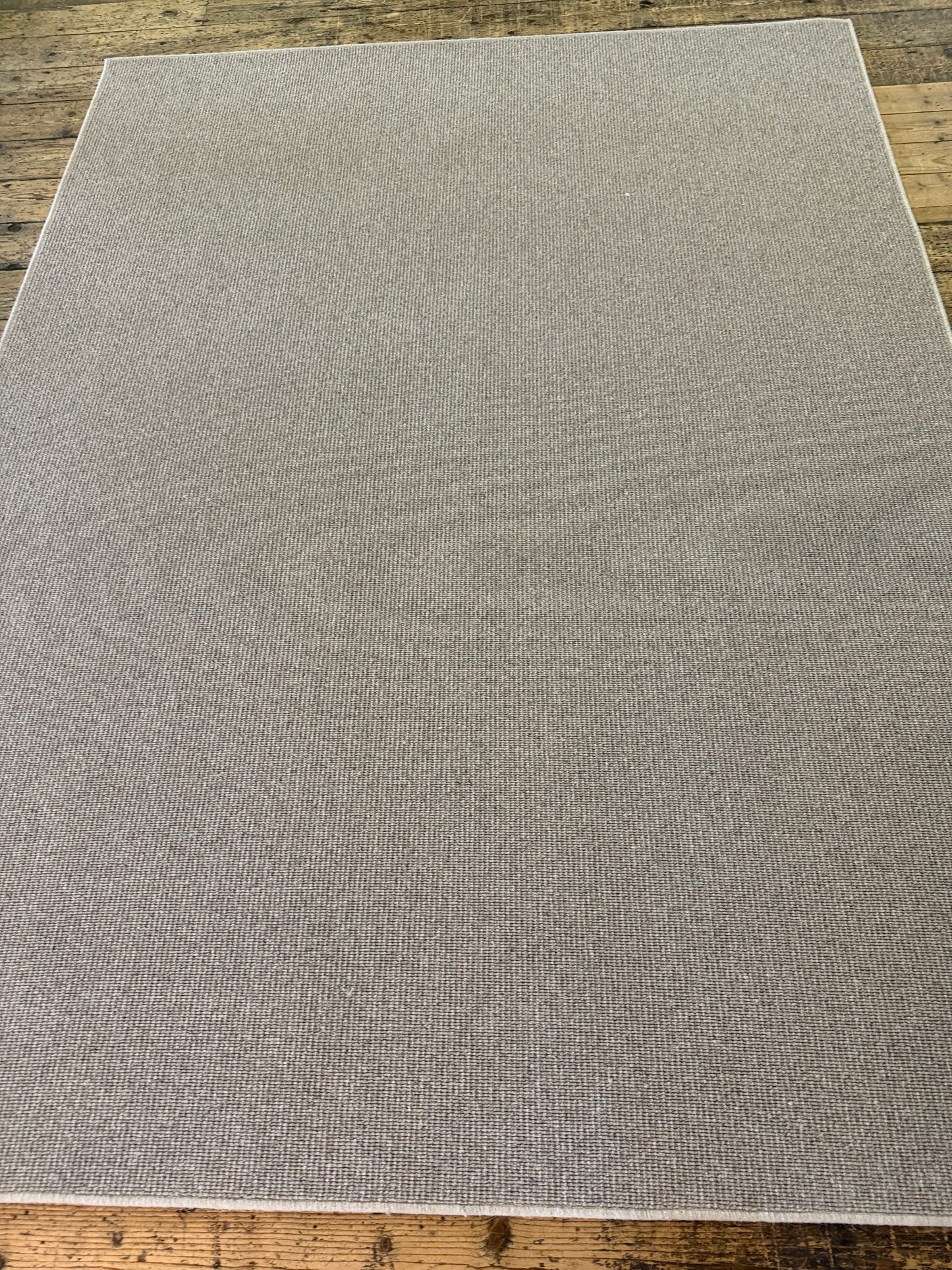 Flaxen 100% wool rug 200cm x 267cm