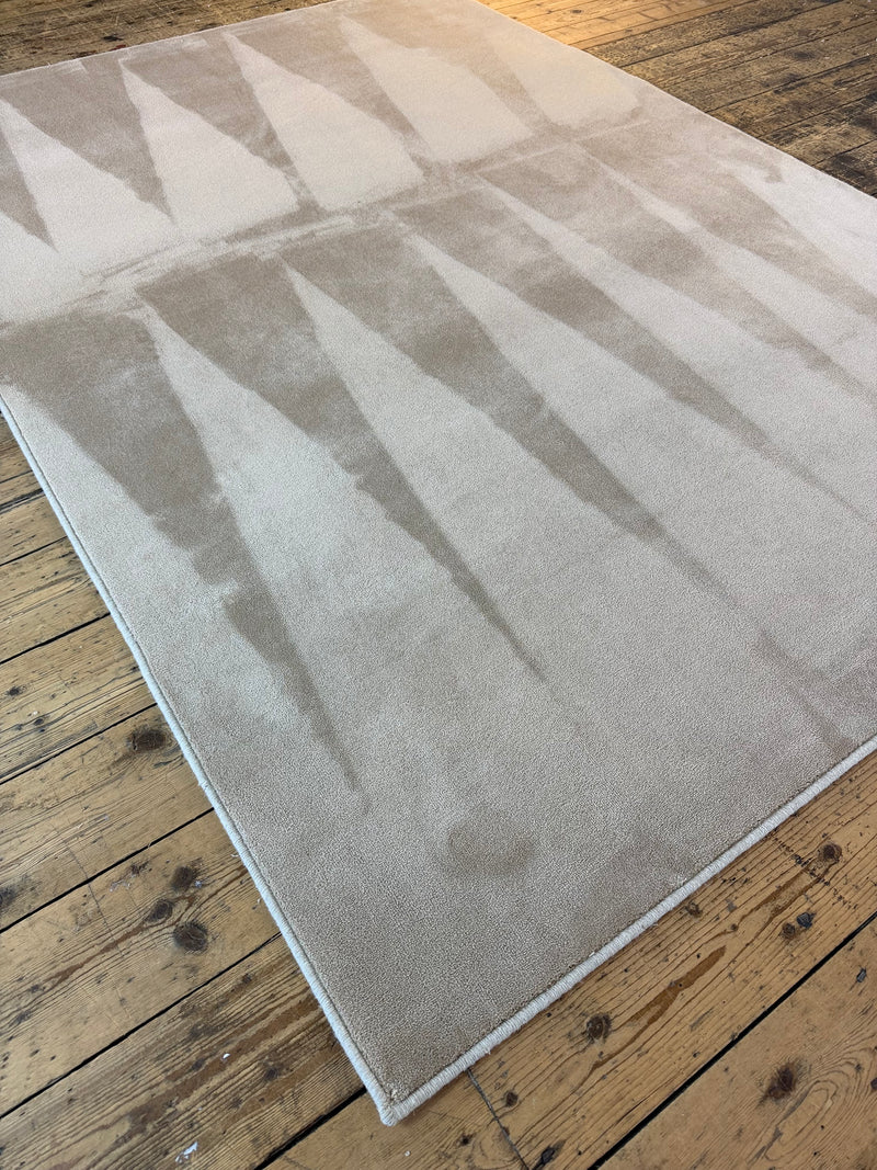Cashmere 100% polypropylene rug 178cm x 259cm