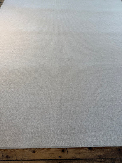 White flake 100% wool rug 270cm x 370cm