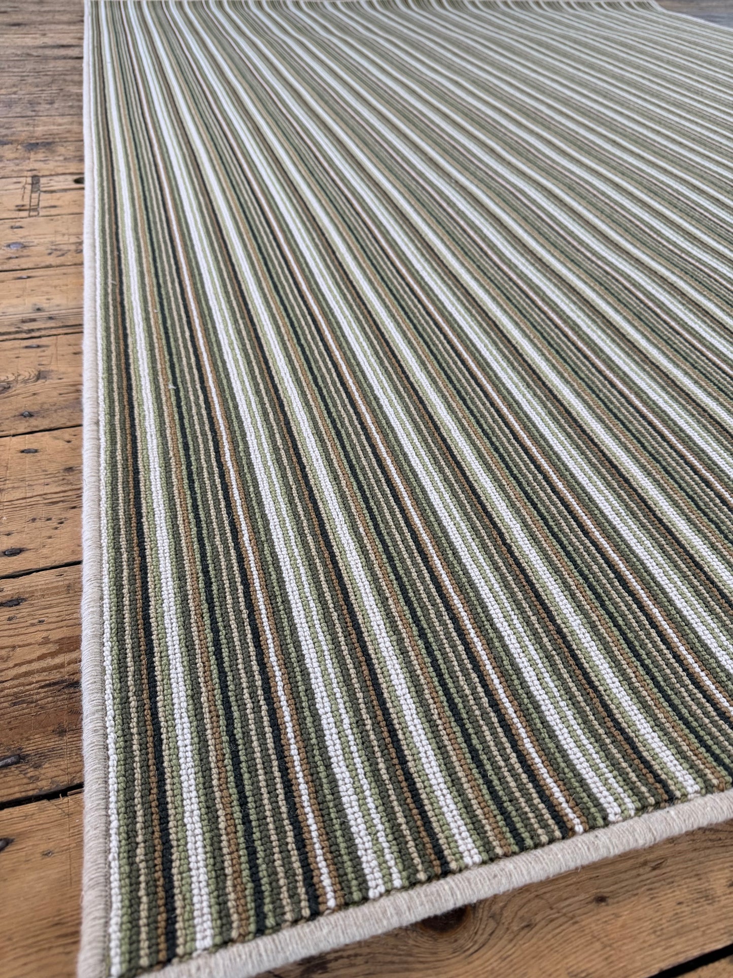Palm bay 100% wool rug 207cm x 272cm