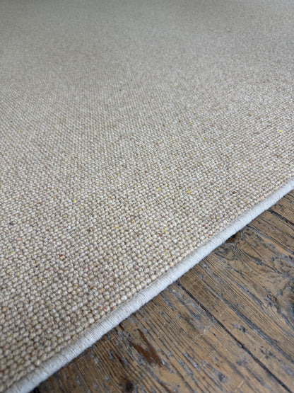 Wheaten 100% wool rug 280cm x 298cm