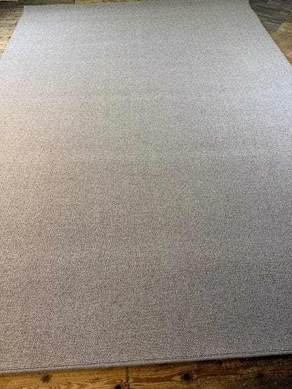 Dapper 100% wool rug 260cm x 360cm