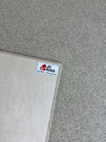 Bone 100% wool rug 265cm x 327cm