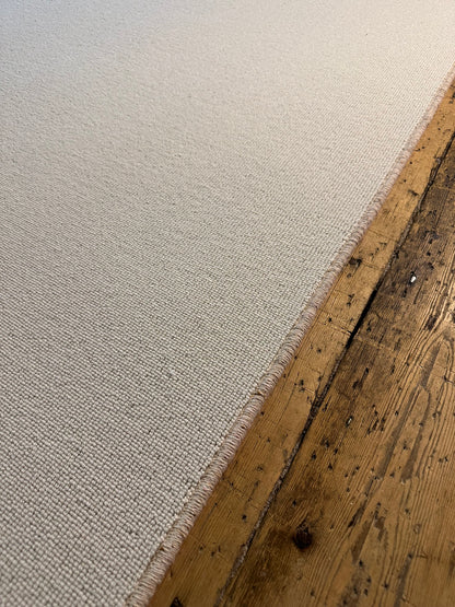 White Flake 100% wool rug 240cm x 282cm