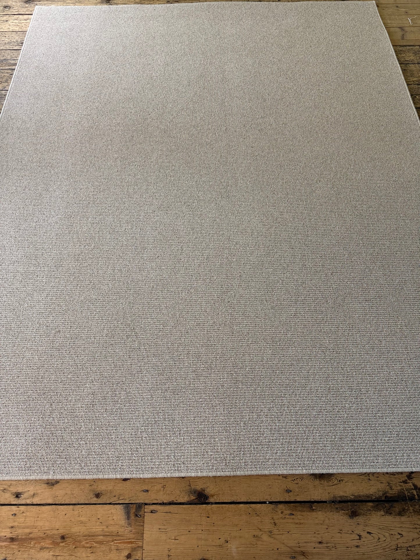 Hessian 100% wool rug 200cm x 250cm