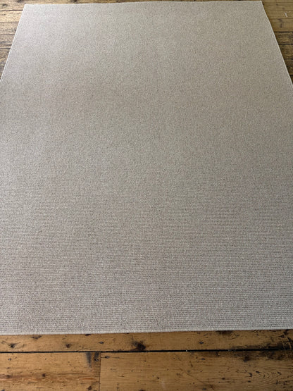 Hessian 100% wool rug 200cm x 250cm