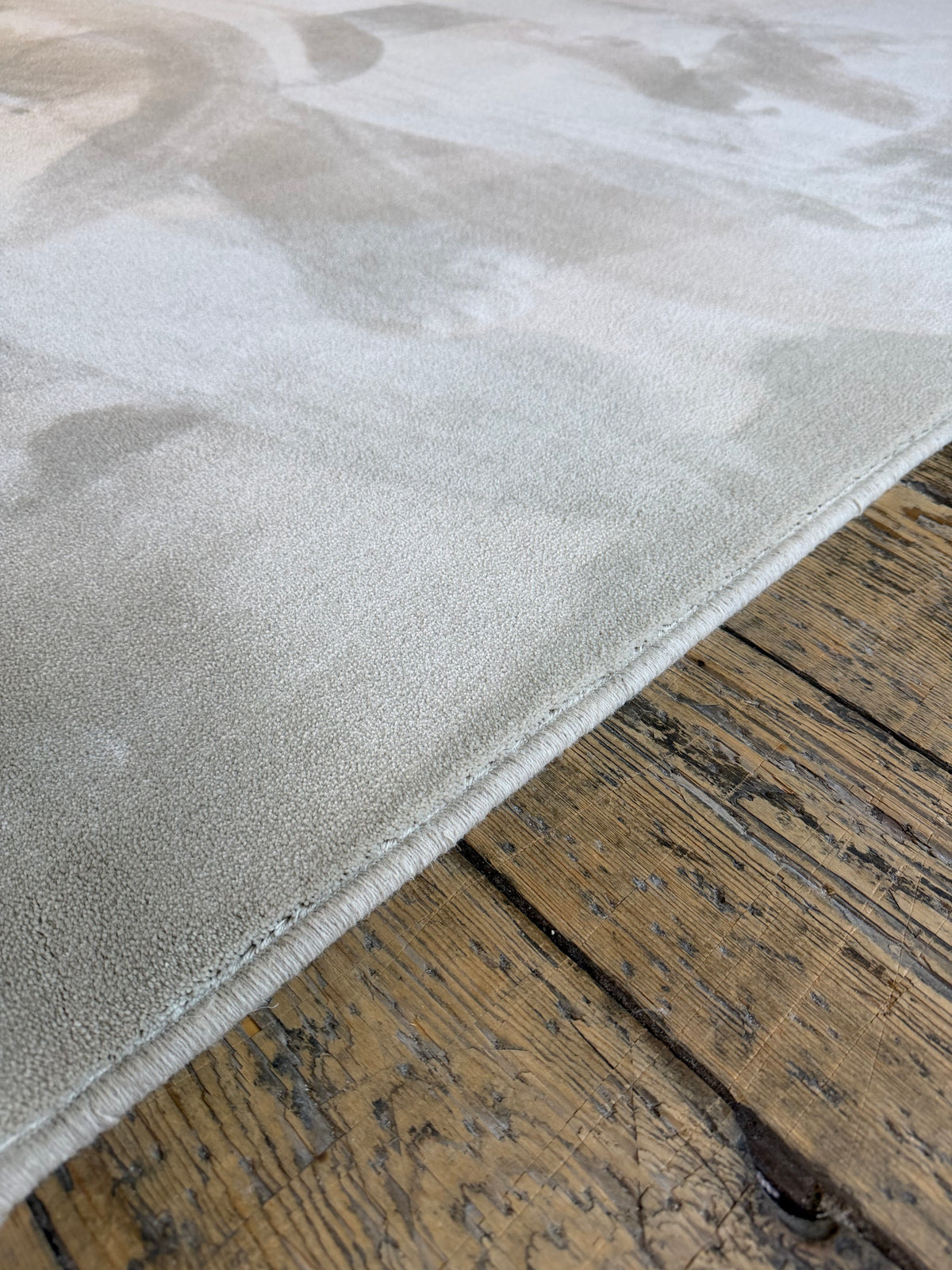 Portland 100% polypropylene rug 200cm x 245cm