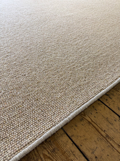Wheaten 100% wool rug 280cm x 298cm