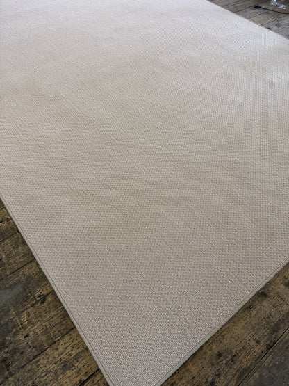 Tones 100% wool rug 260cm x 372cm