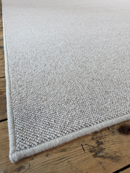 Flaxen 100% wool rug 260cm x 360cm