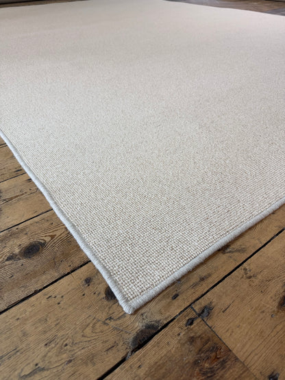 Wafer 100% wool rug 272cm x 385cm