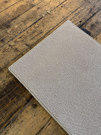 Oatridge 100% wool hallway runner 70cm x 190cm