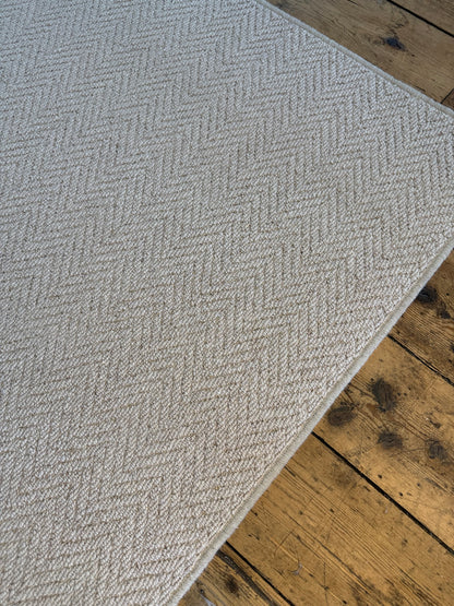 Oxford tone herringbone 100% wool rug 250cm x 288cm