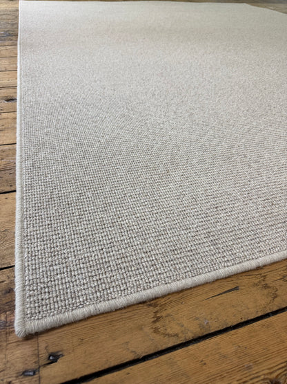 Hessian 100% wool rug 200cm x 250cm