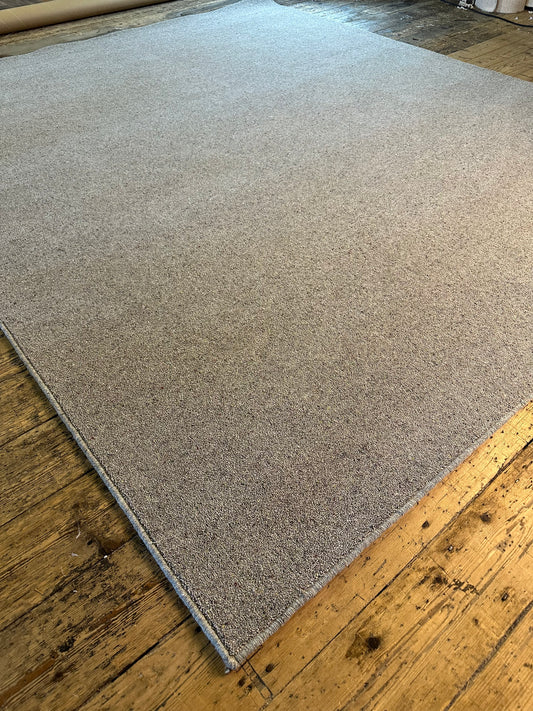 Fossil 80/20 wool rug 240cm x 289cm