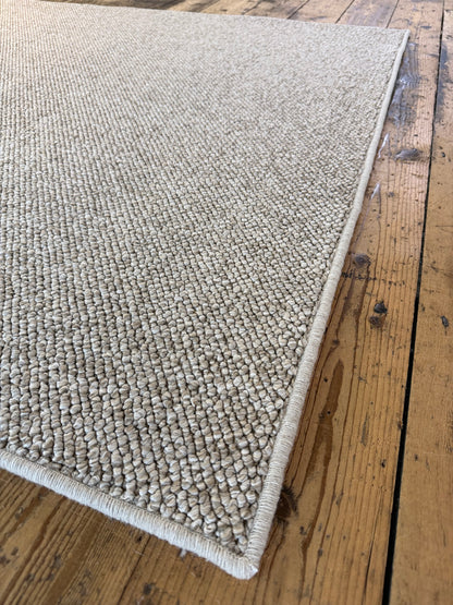 Heirloom 100% polypropylene rug 154cm x 292cm