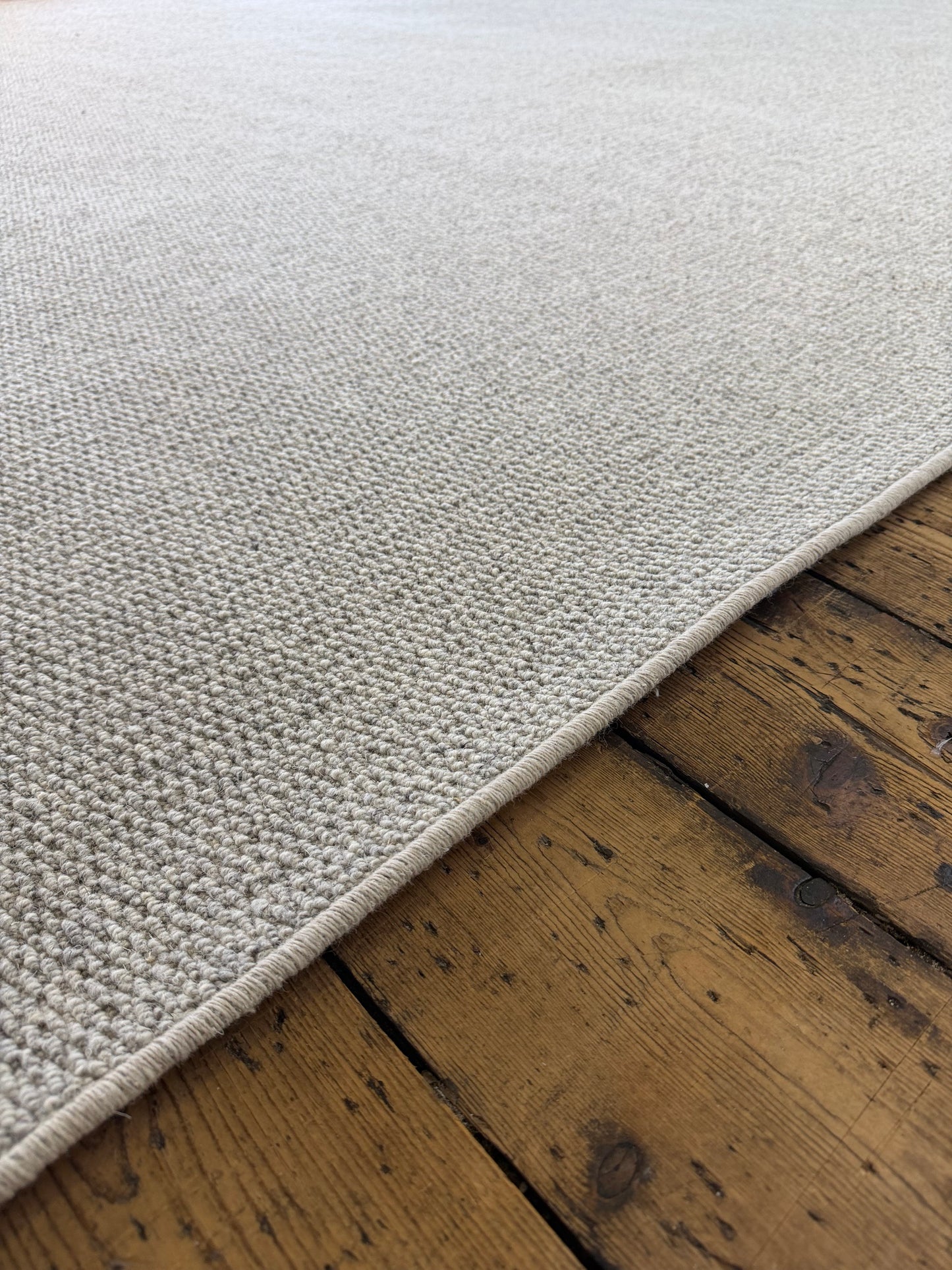 Bone 100% wool rug 250cm x 330cm