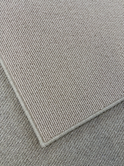 Champagne 100% wool rug 174cm x 255cm