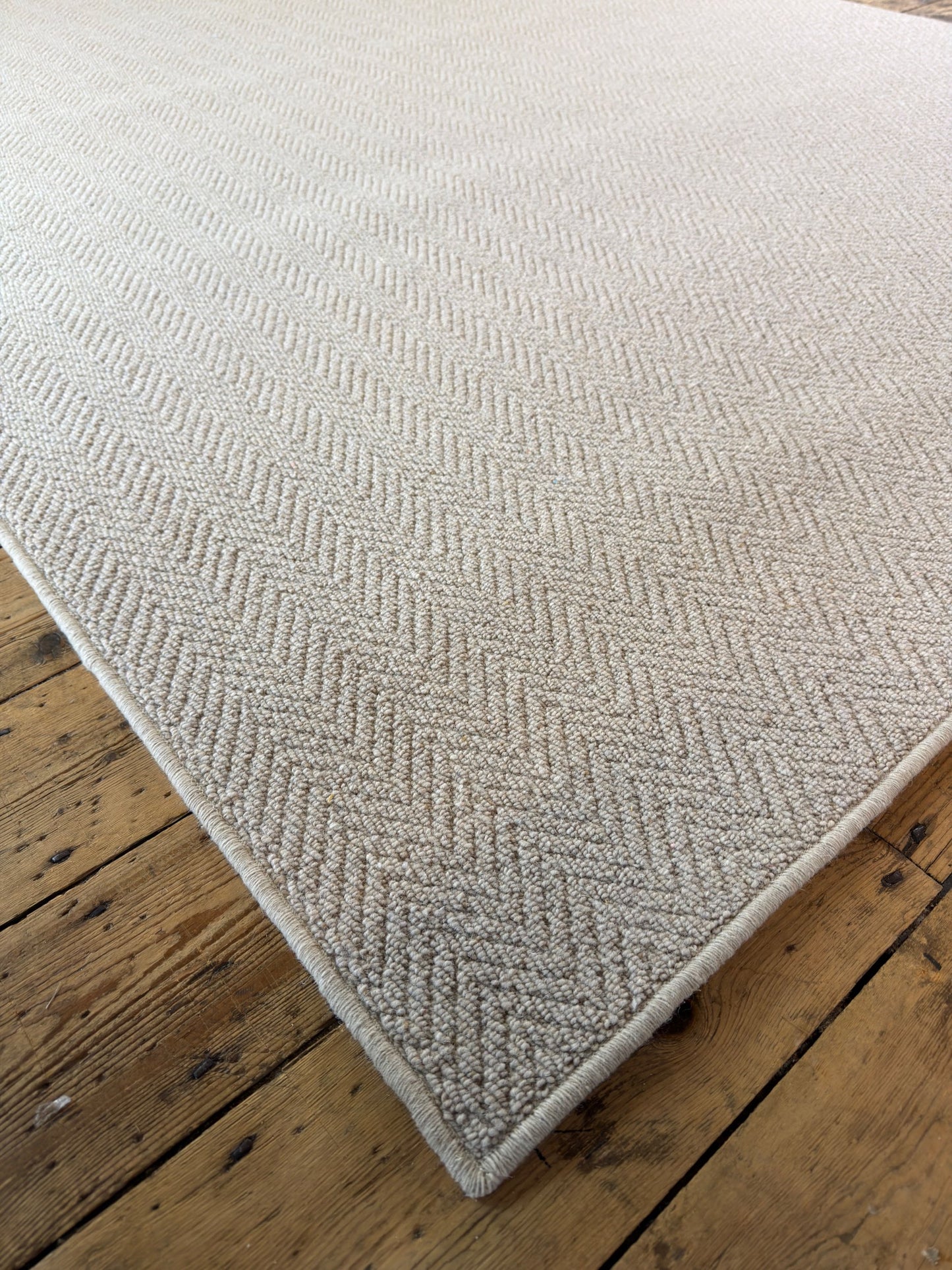 Harvest herringbone 100% wool rug 212cm x 273cm