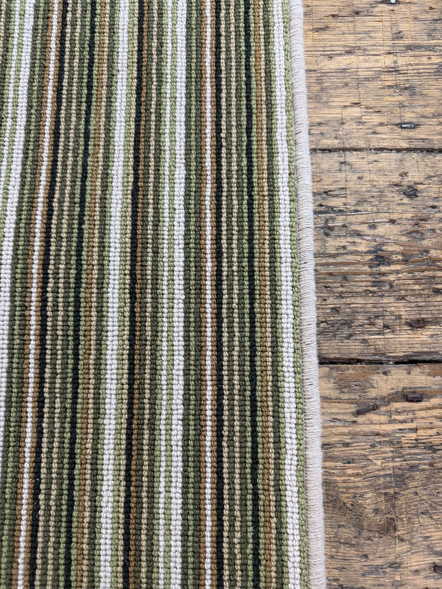Palm bay 100% wool rug 161cm x 272cm
