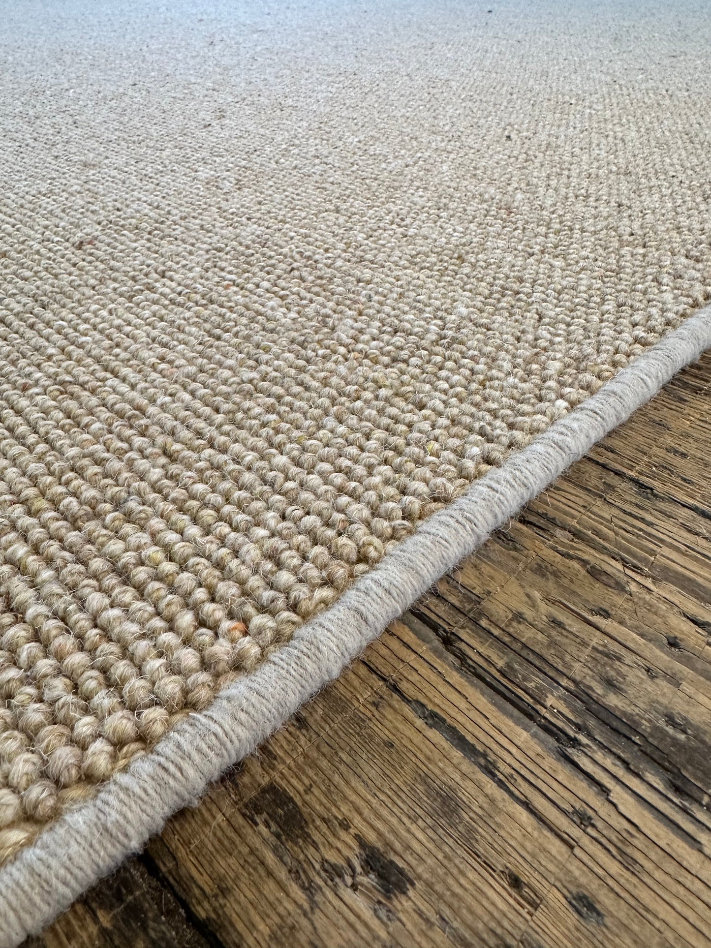 Warm oat 100% wool rug 190cm x 307cm