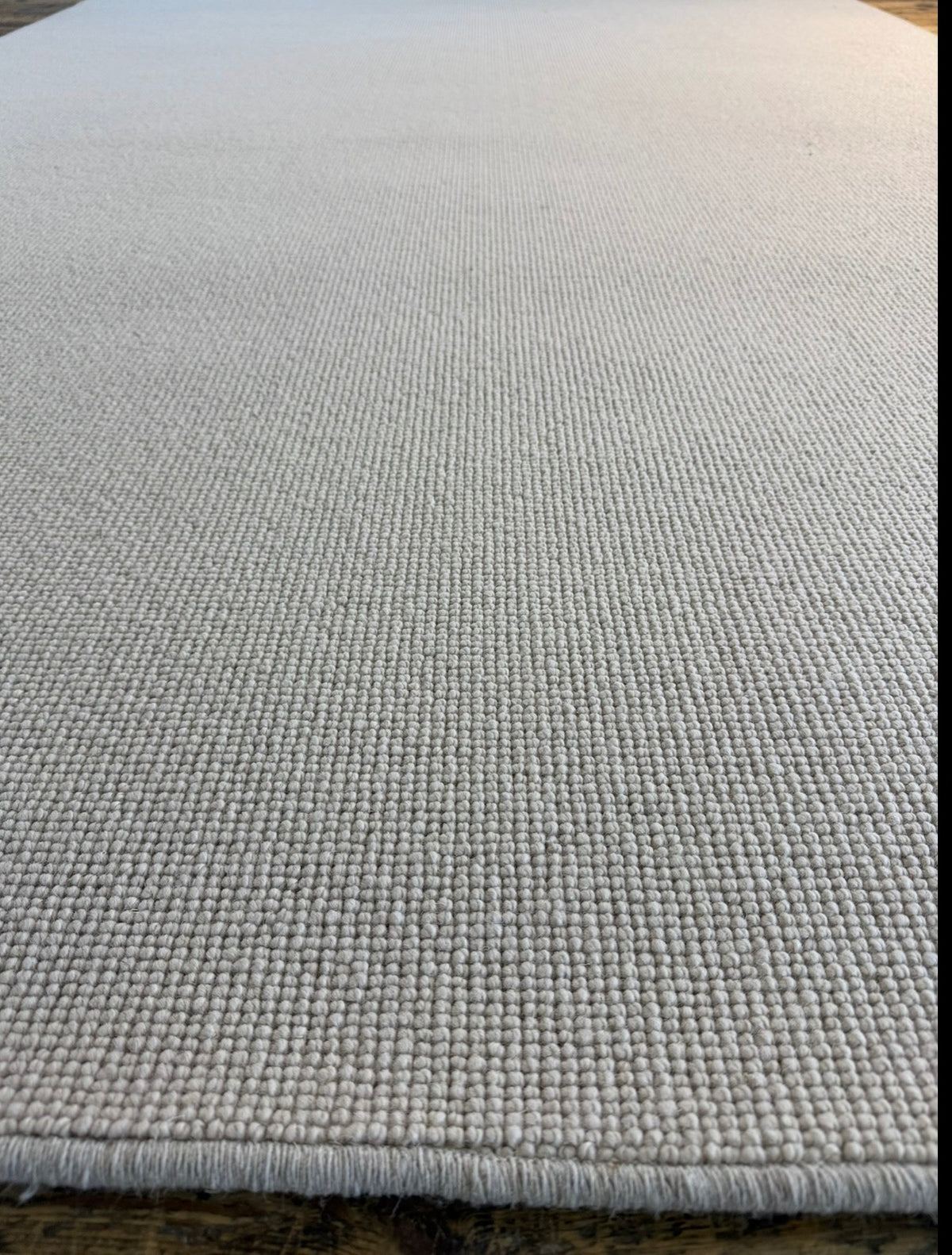 Whisper 100% wool rug 193cm x 284cm