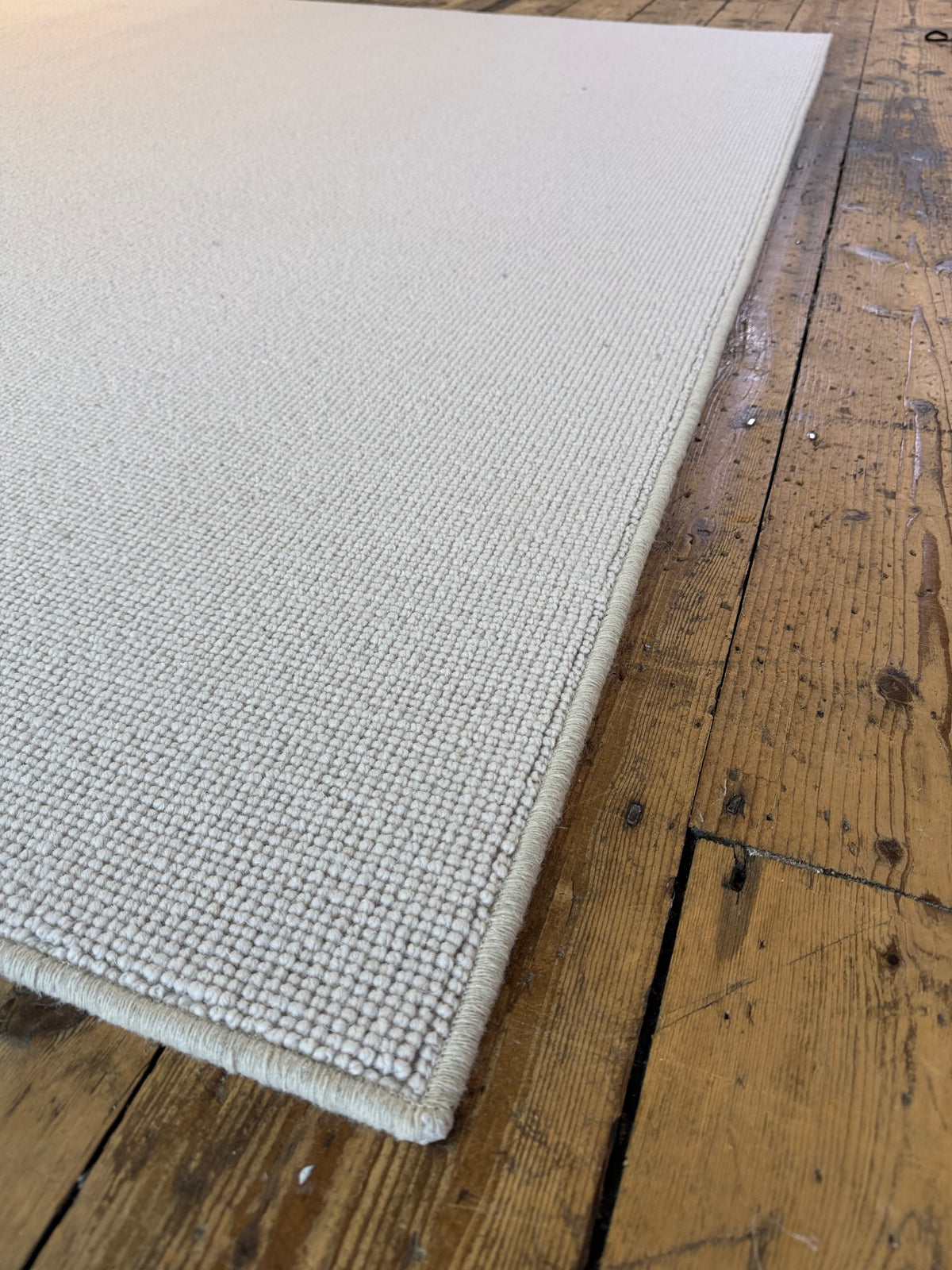 Whisper 100% wool rug 210cm x 299cm