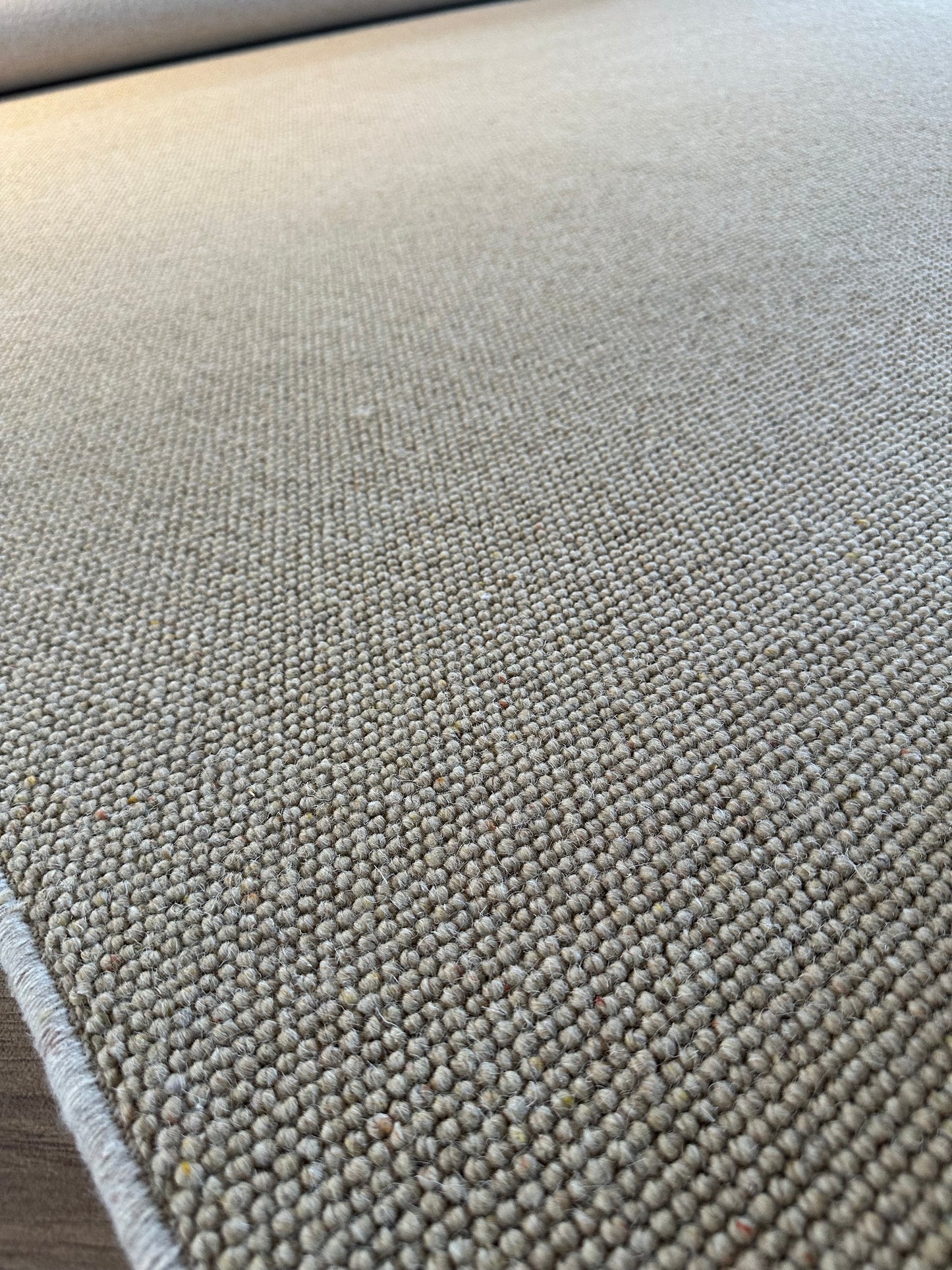 Honey gold 100% wool rug 190cm x 260cm