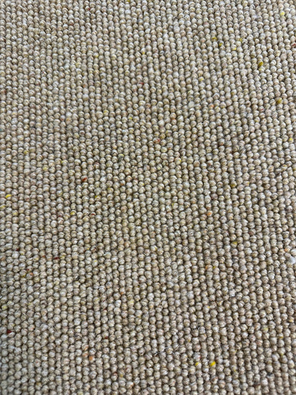 Warm oat 100% wool rug 190cm x 307cm