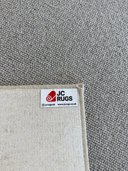 Dolphin grey 100% wool rug 152cm x 257cm