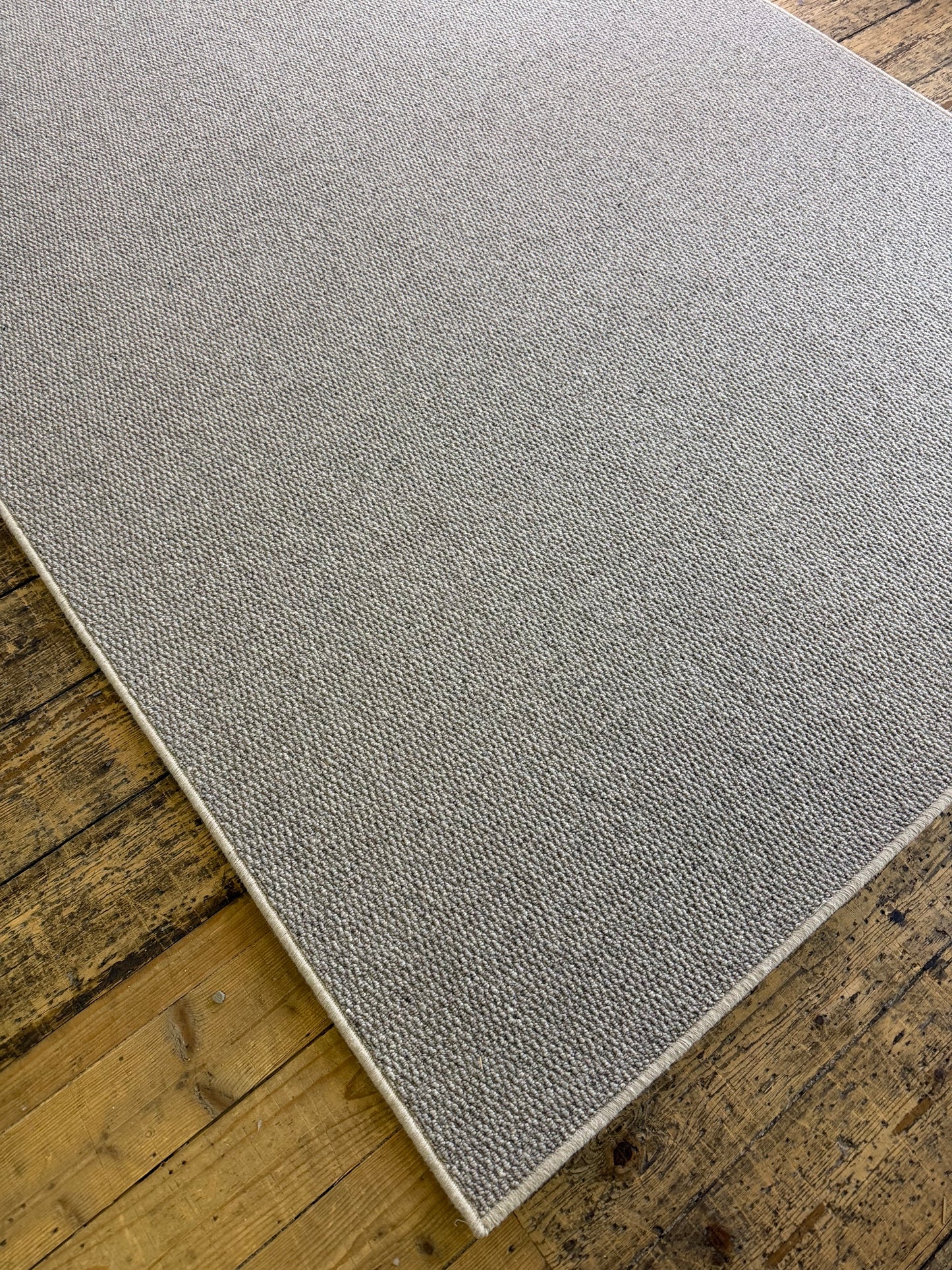 Smoke 100% wool rug 168cm x 240cm